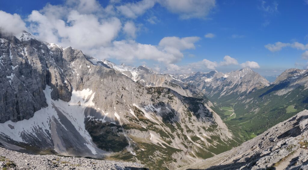 Panorama ins Karwendeltal